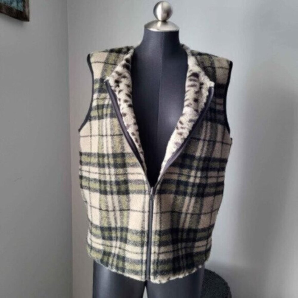 YEST Reversible Leopard / Plaid Vest NWT Sz 12 - Picture 2 of 10